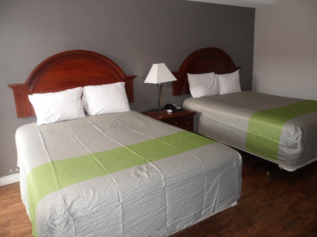 Econo Lodge Gorman Екстериор снимка