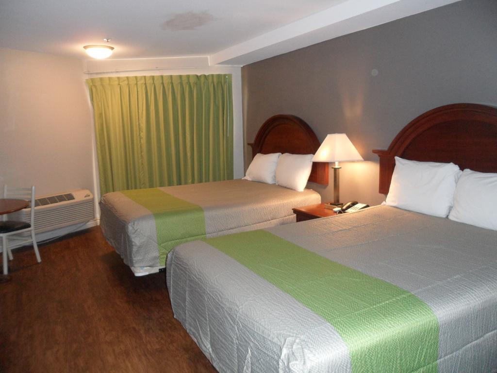 Econo Lodge Gorman Екстериор снимка