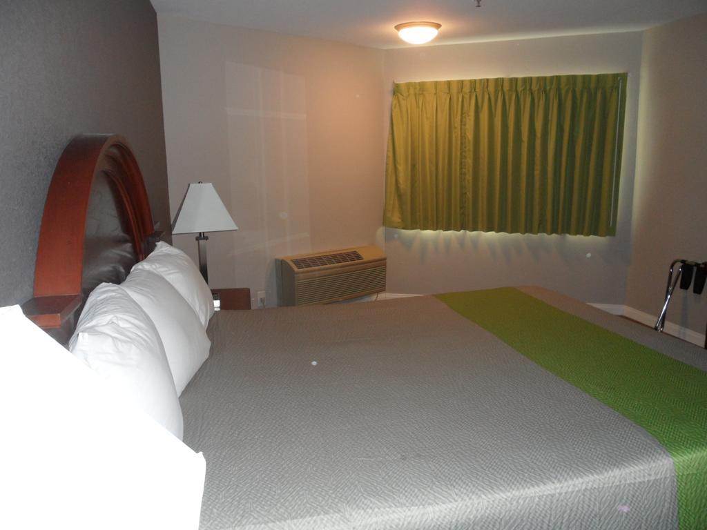 Econo Lodge Gorman Екстериор снимка