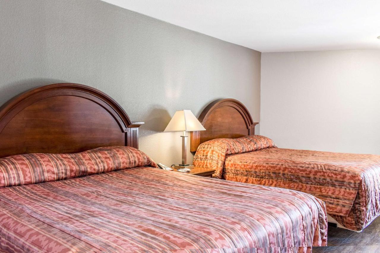 Econo Lodge Gorman Екстериор снимка